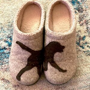 LL Bean Daybreak Scuffs Brown Wool Lined Dog Motif Slippers Women’s Size 9